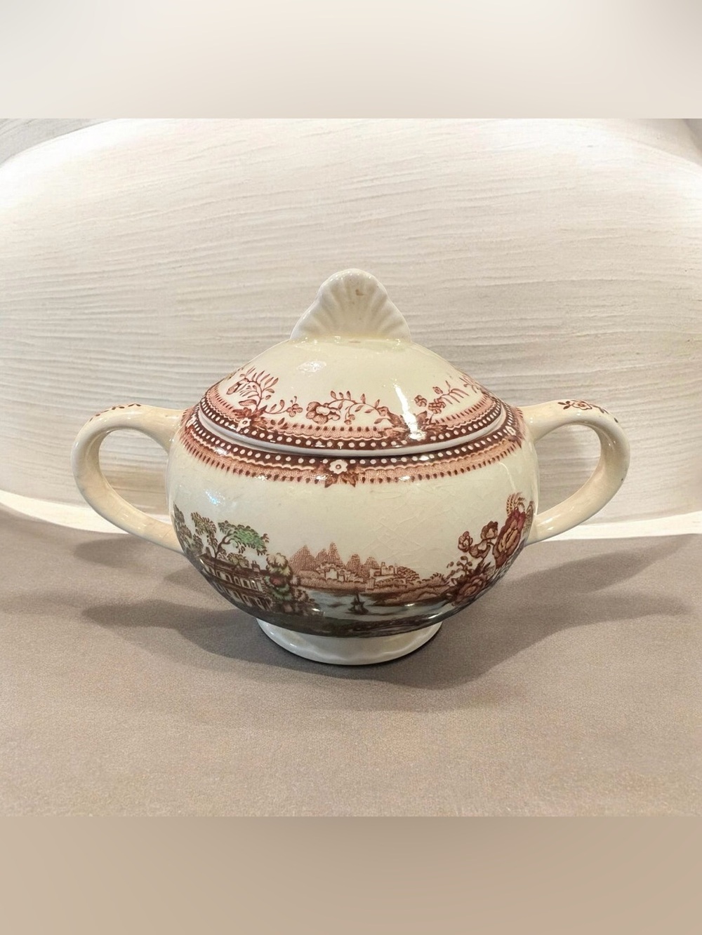 Vintage 1950's Royal Staffordshire sugar dish with Lid "Tonquin"